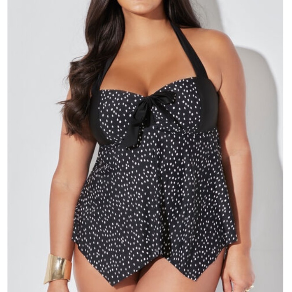 Black and White Polka Dot Women's Swim Top